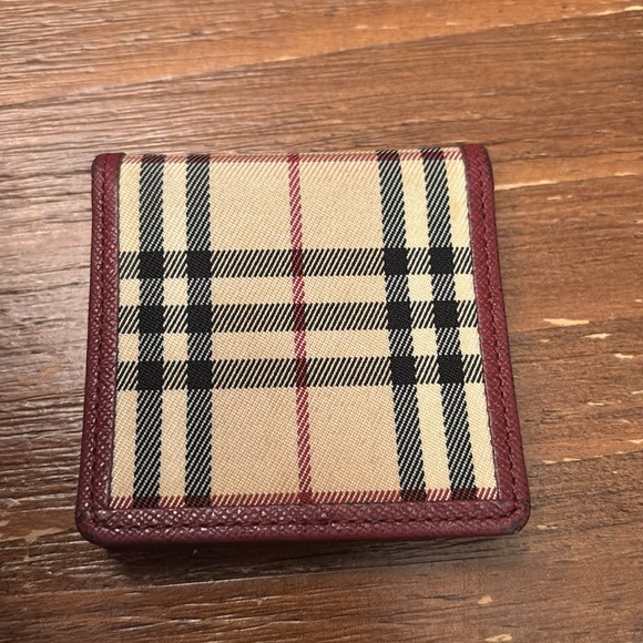 BURBERRY COIN POUCH - Picture 2 of 11